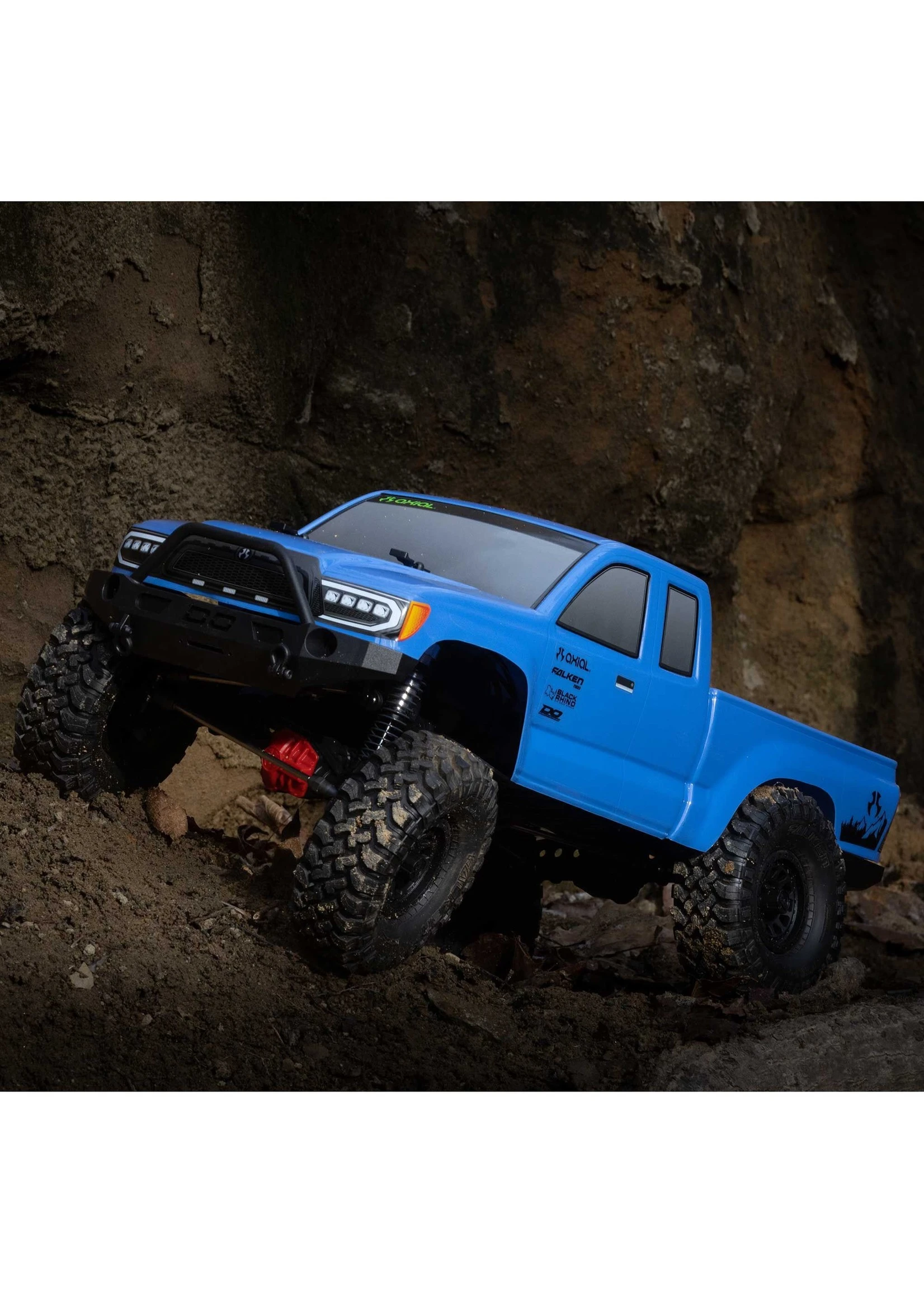 Axial 1/10 SCX10 III Base Camp 4WD Rock Crawler Brushed RTR - Blue 11 Axial 1/10 SCX10 III Base Camp 4WD Rock Crawler Brushed RTR - Blue - Image 11