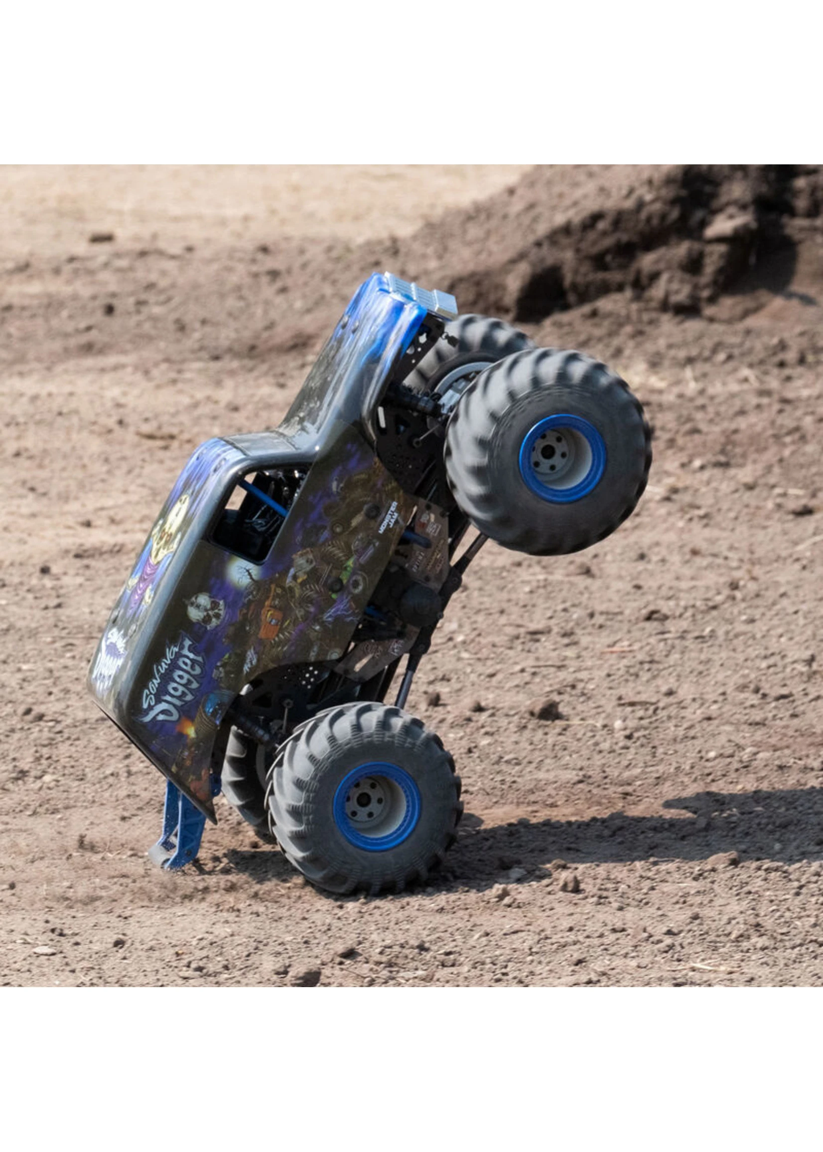 Losi - LMT 4WD Solid Axle Monster Truck RTR - Son-uva Digger 11 Losi - LMT 4WD Solid Axle Monster Truck RTR - Son-uva Digger - Image 11